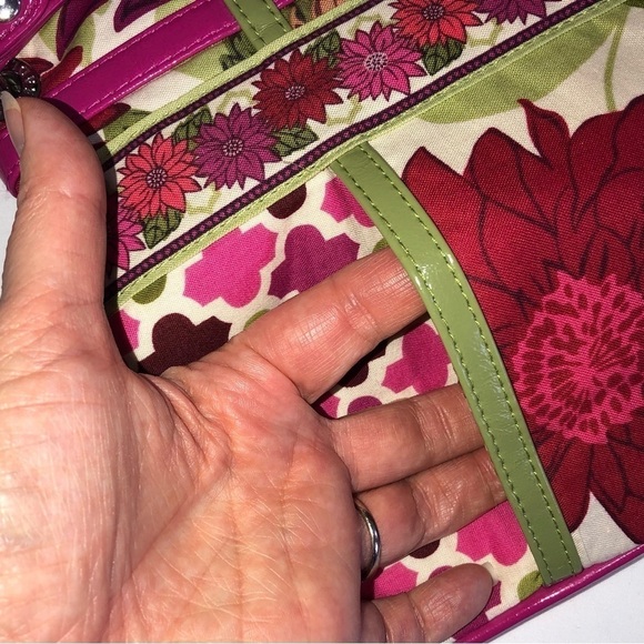 Vera Bradley Hello Dahlia Flipster Hipster Crossbody Bag Pink Green - Picture 8 of 12